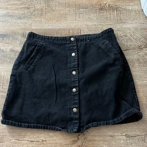 Francesca’s Black Skirt